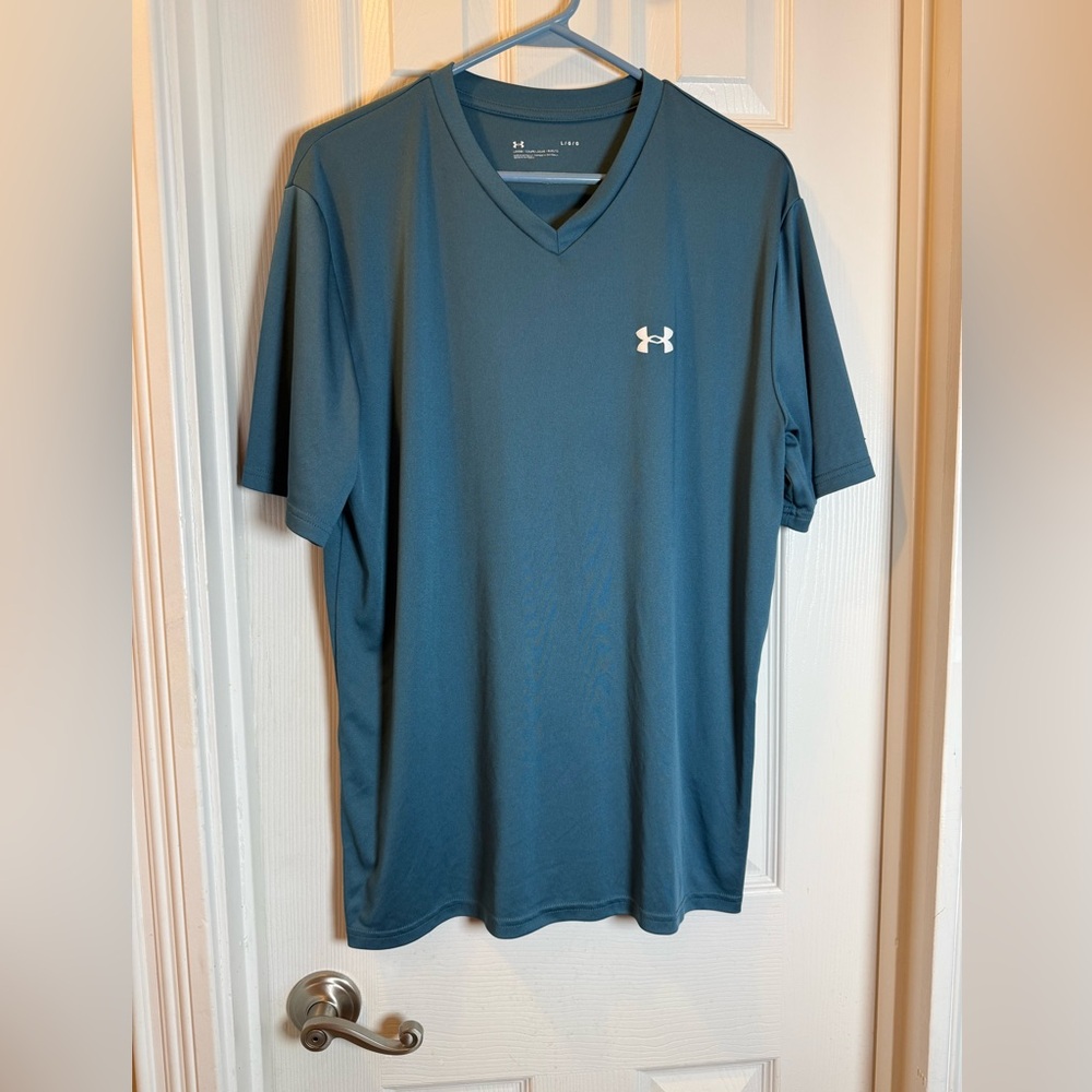 Under Armour Velocity 2.0 men's short-sleeve V-neck t-shirt. Blue Size LG
